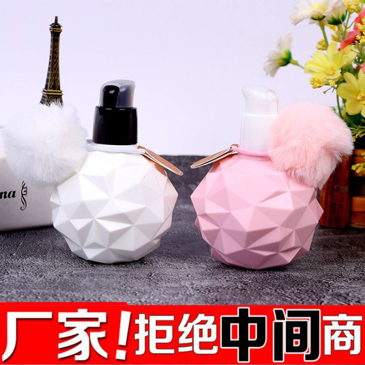 義烏市華下貿(mào)易有限公司