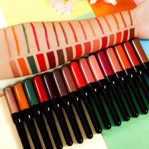 深圳市粵鄂化妝品有限公司