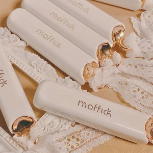 彩妝MAFFICK蕾絲蜜語唇膏貼牌OEM/ODM