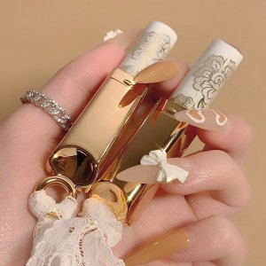 Maffick蕾絲蜜語輕霧啞光唇膏可OEM/ODM代工
